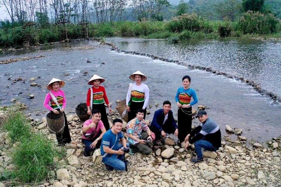 Oh Pu Luong Homestay Huong Ba Thuoc Bagian luar foto